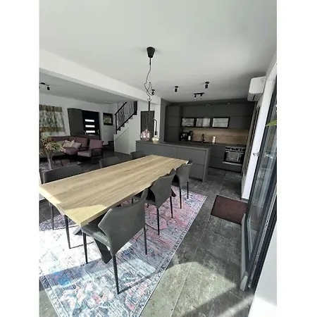 In With Swimming Pool *