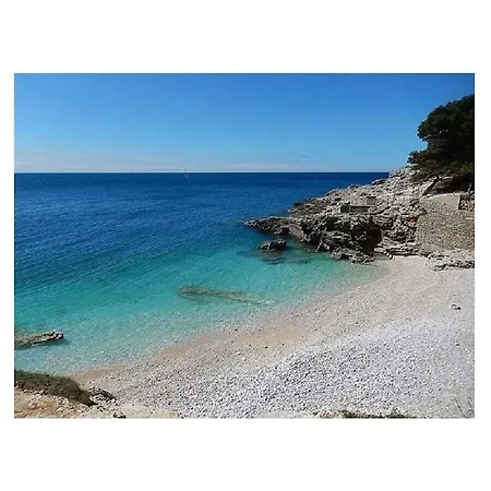 In With Swimming Pool Medulin